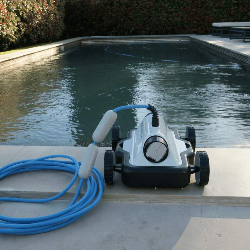 Robot piscine Mia nettoyage fond plat 24 m² max