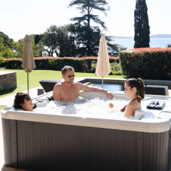 Spa acrylique rectangulaire 3 personnes 10 jets eau 14 jets air - miniature 4